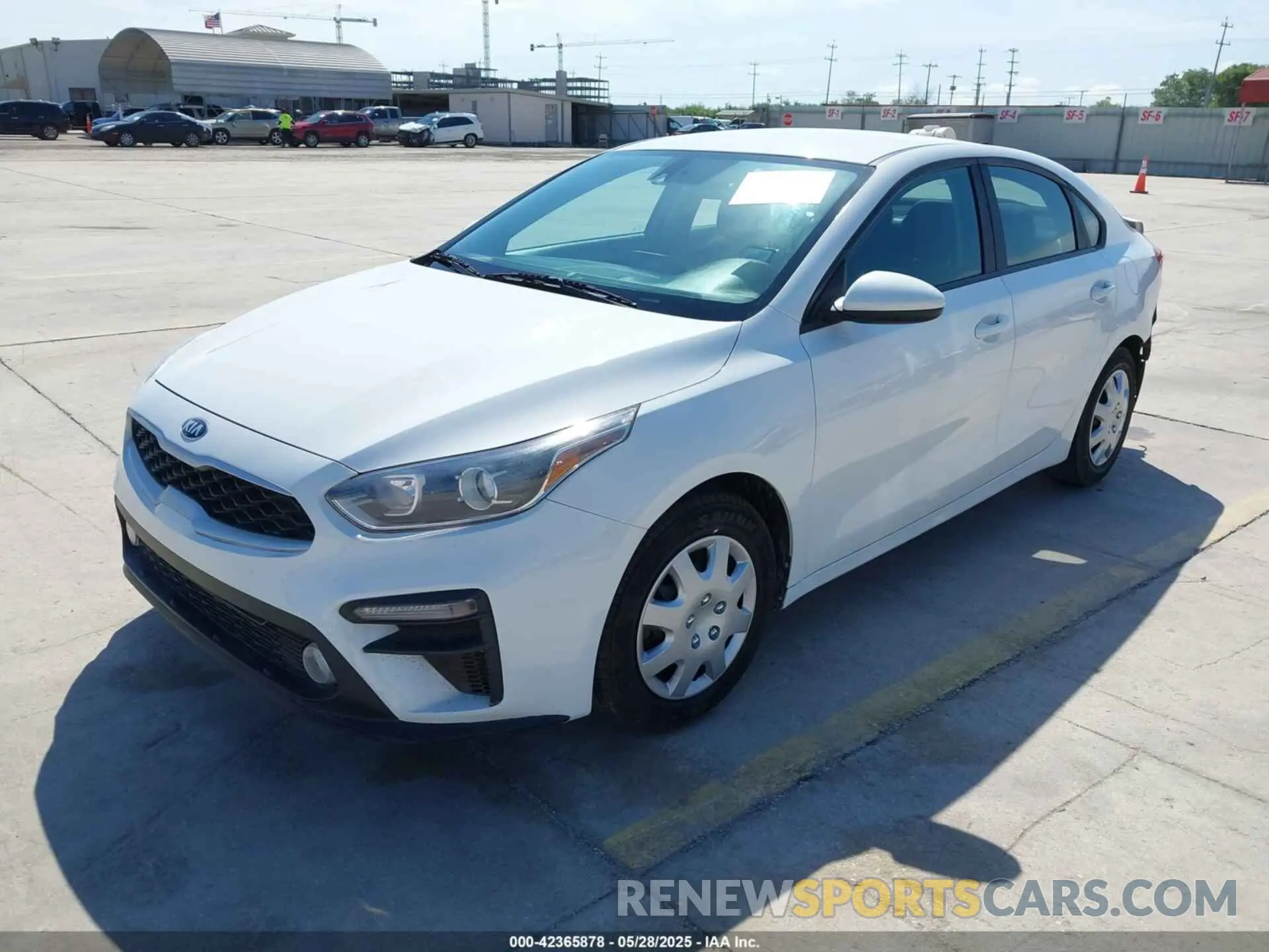2 fotografías del automóvil dañado 3KPF24AD3KE123881 KIA FORTE 2019
