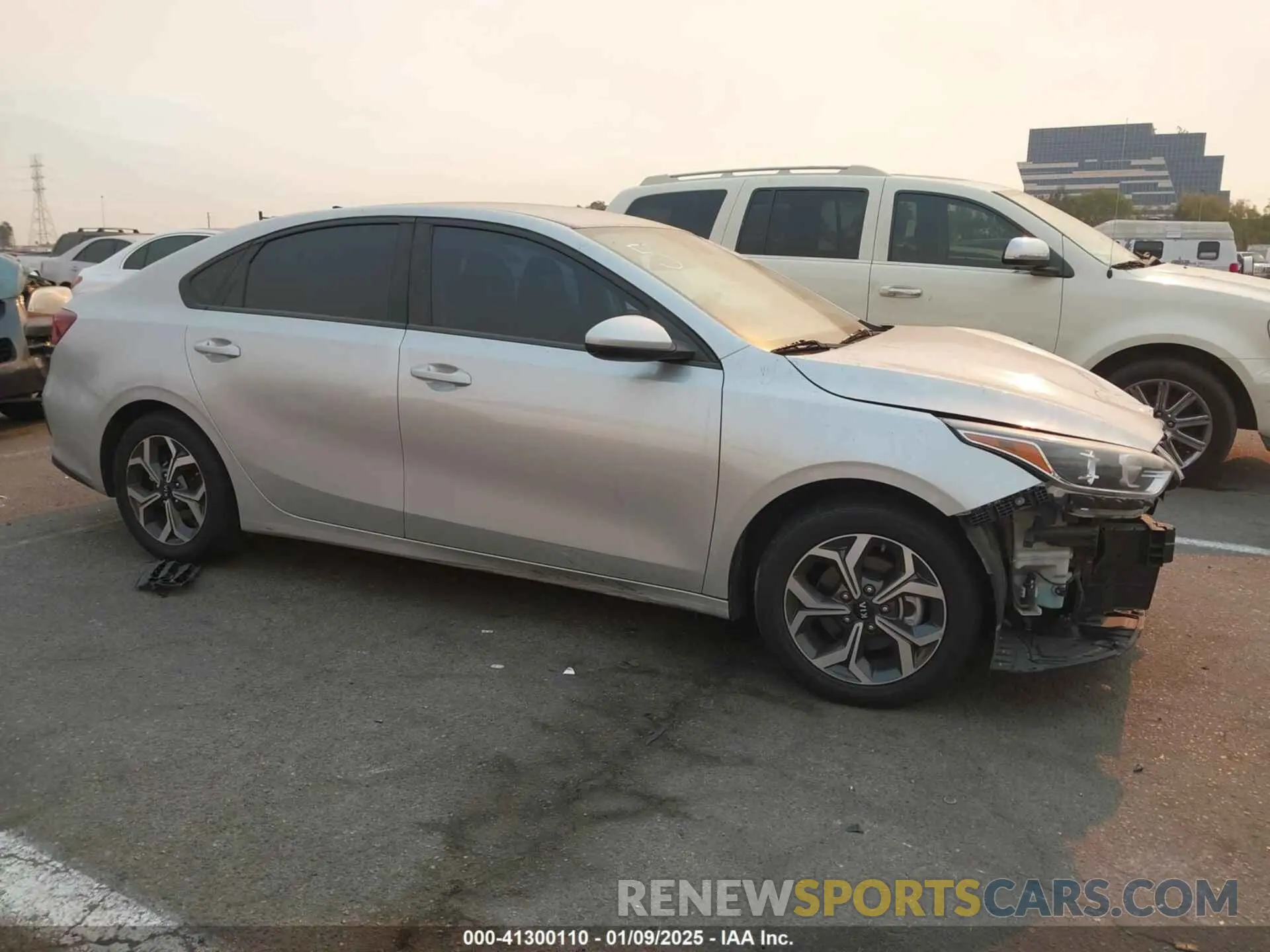 13 fotografías del automóvil dañado 3KPF24AD3KE126473 KIA FORTE 2019