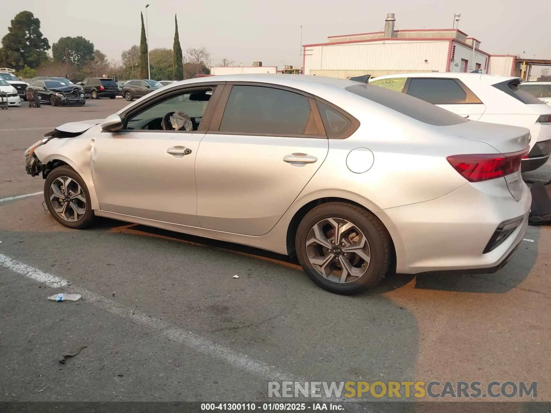 14 fotografías del automóvil dañado 3KPF24AD3KE126473 KIA FORTE 2019