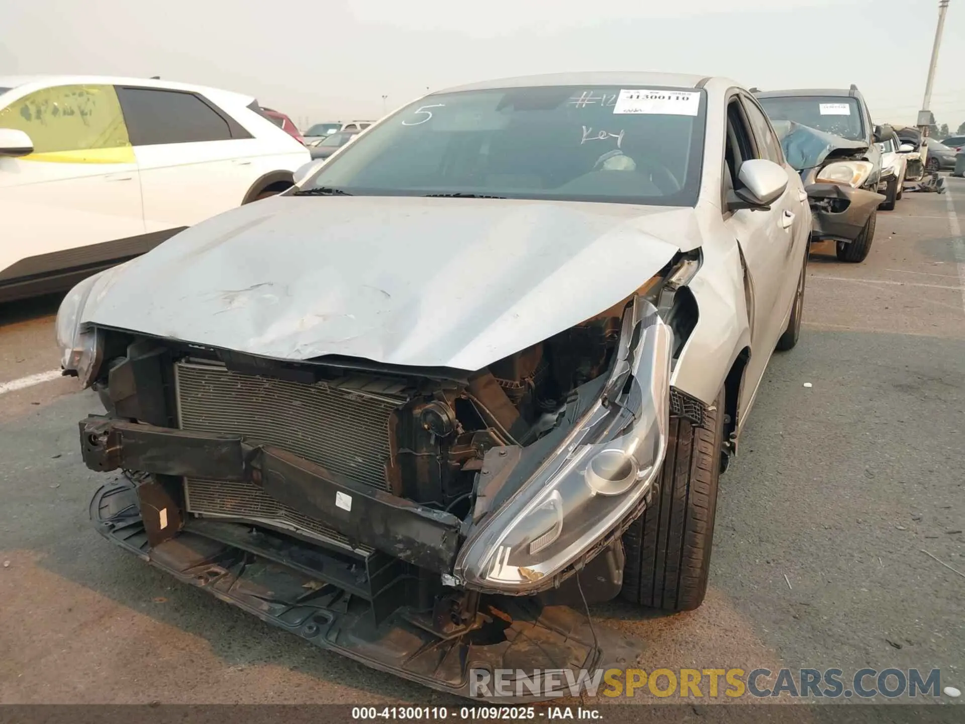 2 fotografías del automóvil dañado 3KPF24AD3KE126473 KIA FORTE 2019