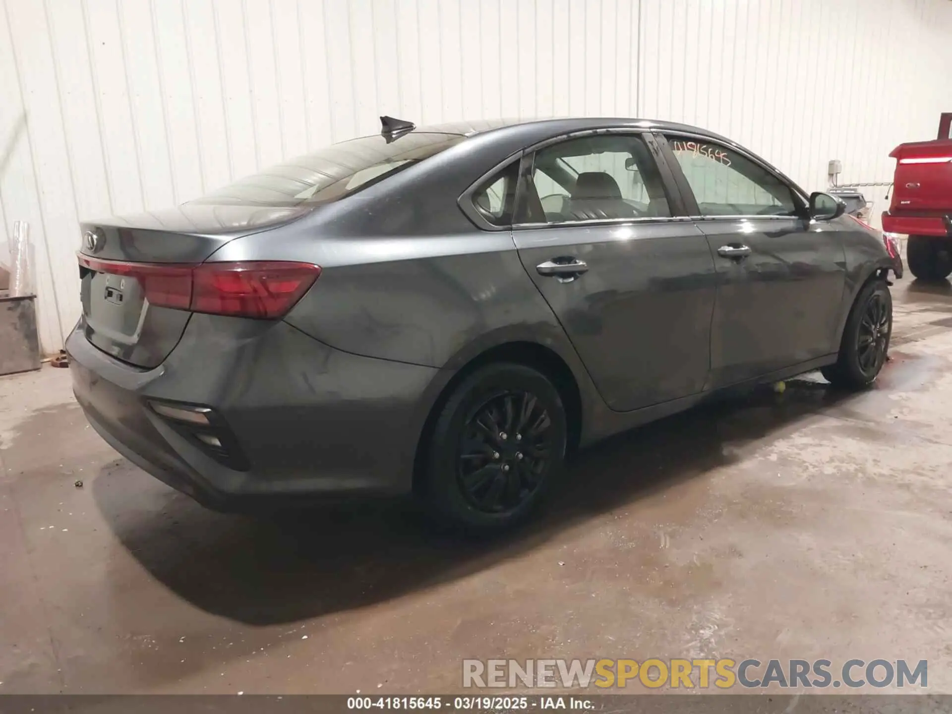 4 fotografías del automóvil dañado 3KPF24AD4KE009940 KIA FORTE 2019