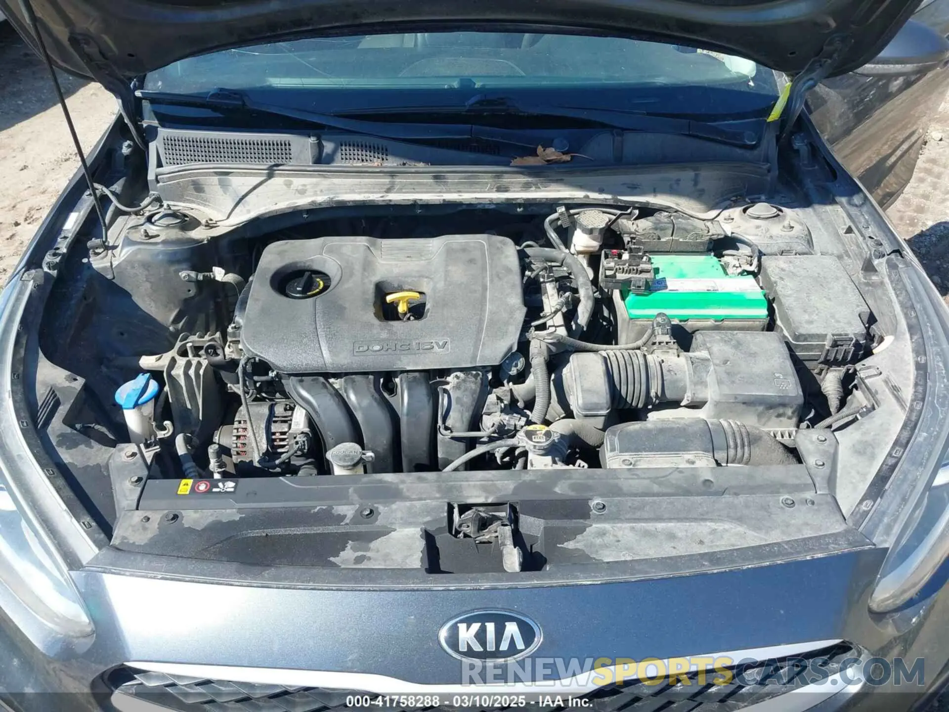 10 fotografías del automóvil dañado 3KPF24AD4KE040430 KIA FORTE 2019