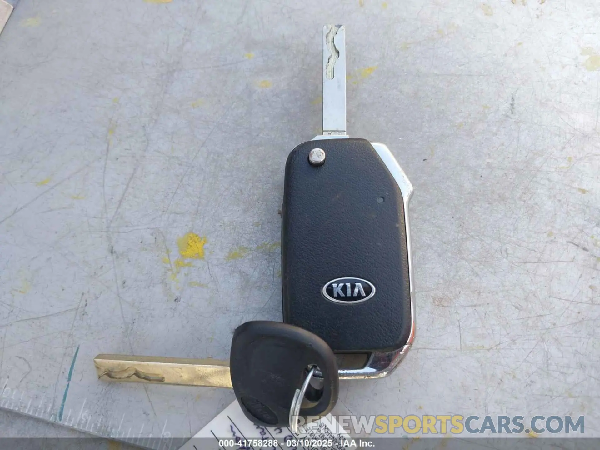 11 fotografías del automóvil dañado 3KPF24AD4KE040430 KIA FORTE 2019