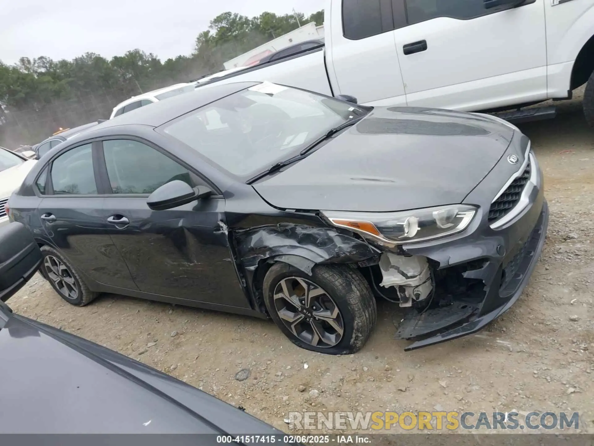 12 fotografías del automóvil dañado 3KPF24AD4KE052321 KIA FORTE 2019