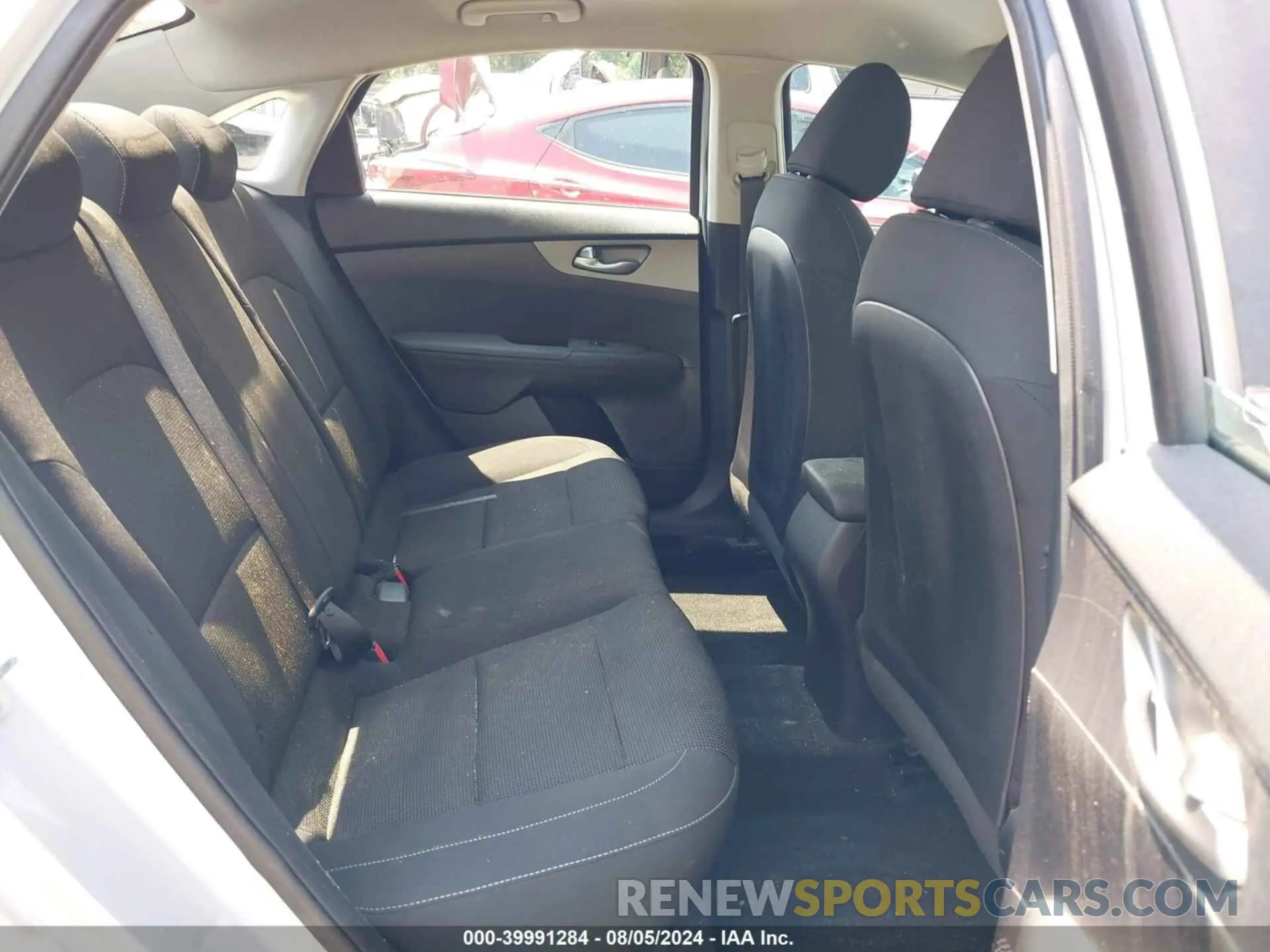8 fotografías del automóvil dañado 3KPF24AD4KE058961 KIA FORTE 2019