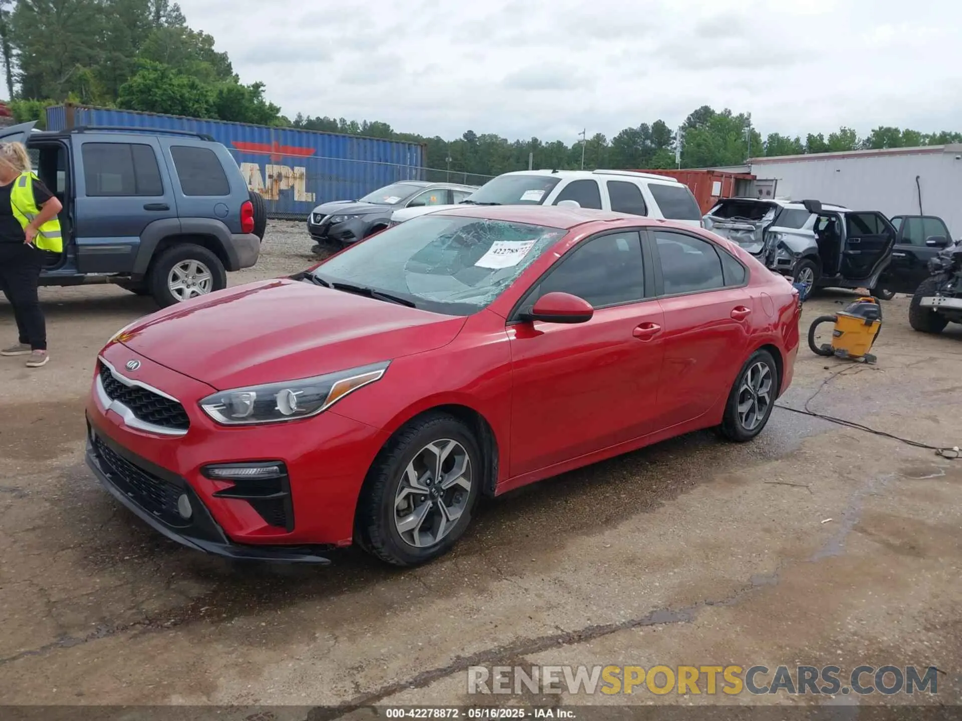 2 fotografías del automóvil dañado 3KPF24AD4KE063447 KIA FORTE 2019