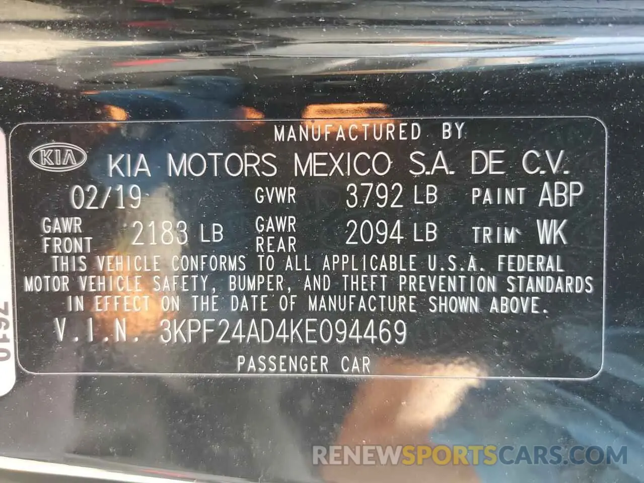 12 fotografías del automóvil dañado 3KPF24AD4KE094469 KIA FORTE 2019