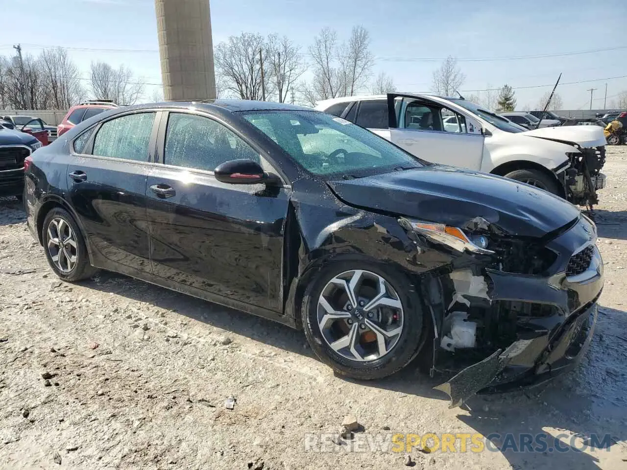 4 fotografías del automóvil dañado 3KPF24AD4KE094469 KIA FORTE 2019