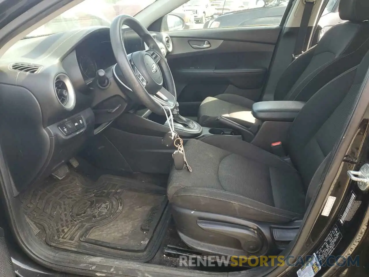 7 fotografías del automóvil dañado 3KPF24AD4KE108533 KIA FORTE 2019