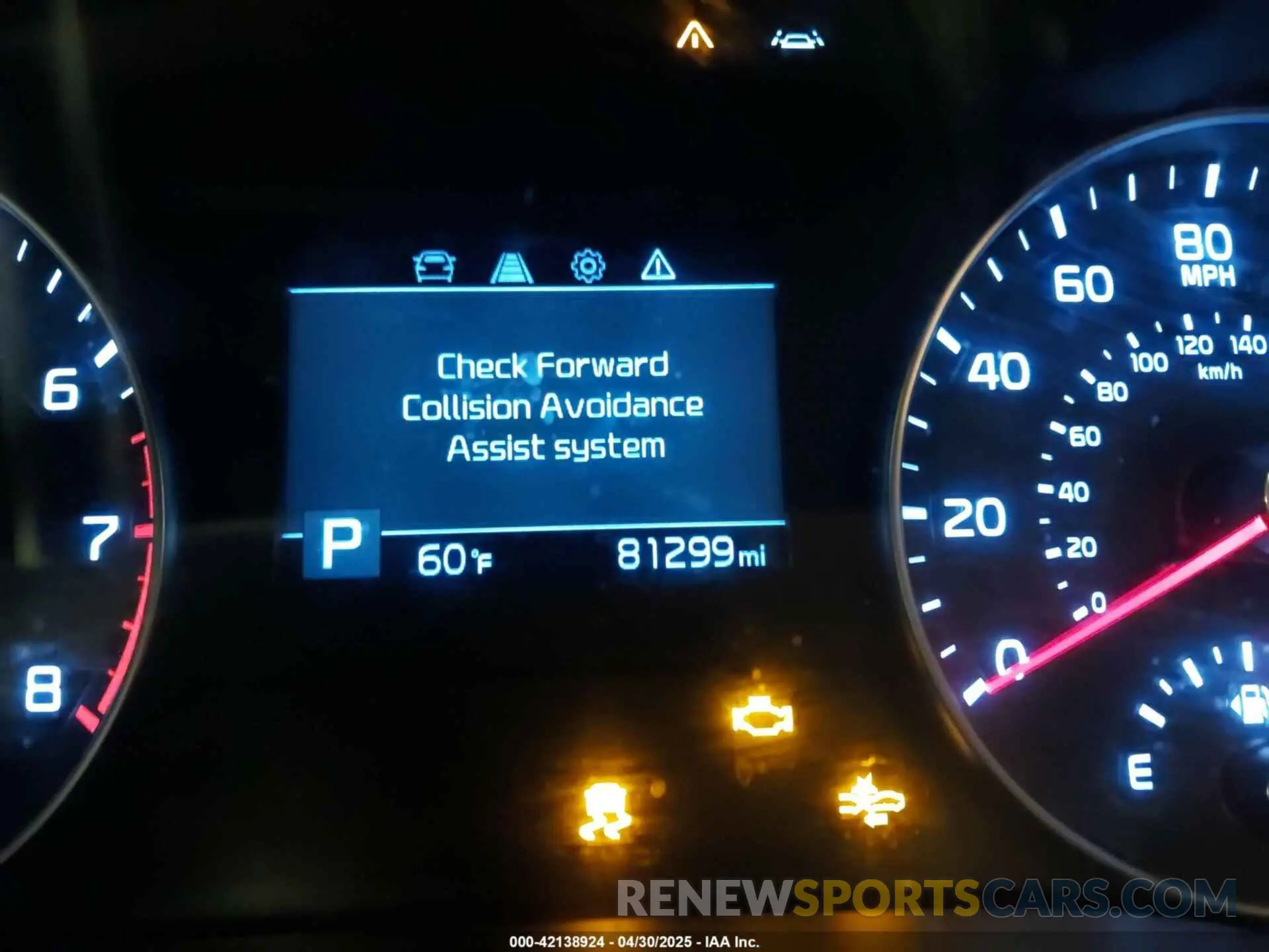 16 fotografías del automóvil dañado 3KPF24AD4KE115000 KIA FORTE 2019