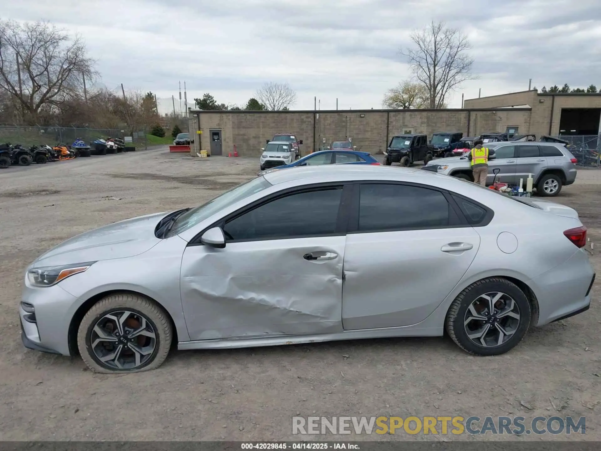 6 fotografías del automóvil dañado 3KPF24AD5KE012023 KIA FORTE 2019