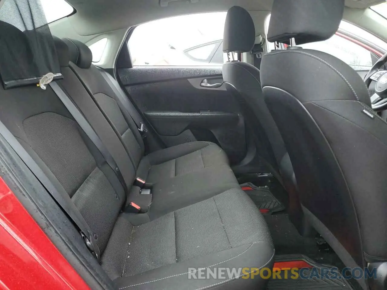 10 fotografías del automóvil dañado 3KPF24AD5KE040405 KIA FORTE 2019