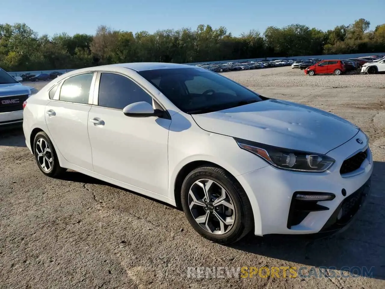 4 fotografías del automóvil dañado 3KPF24AD5KE045250 KIA FORTE 2019
