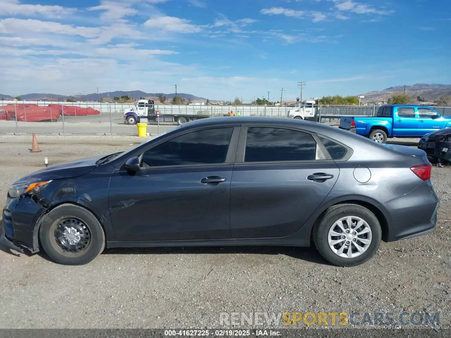 14 fotografías del automóvil dañado 3KPF24AD5KE062887 KIA FORTE 2019