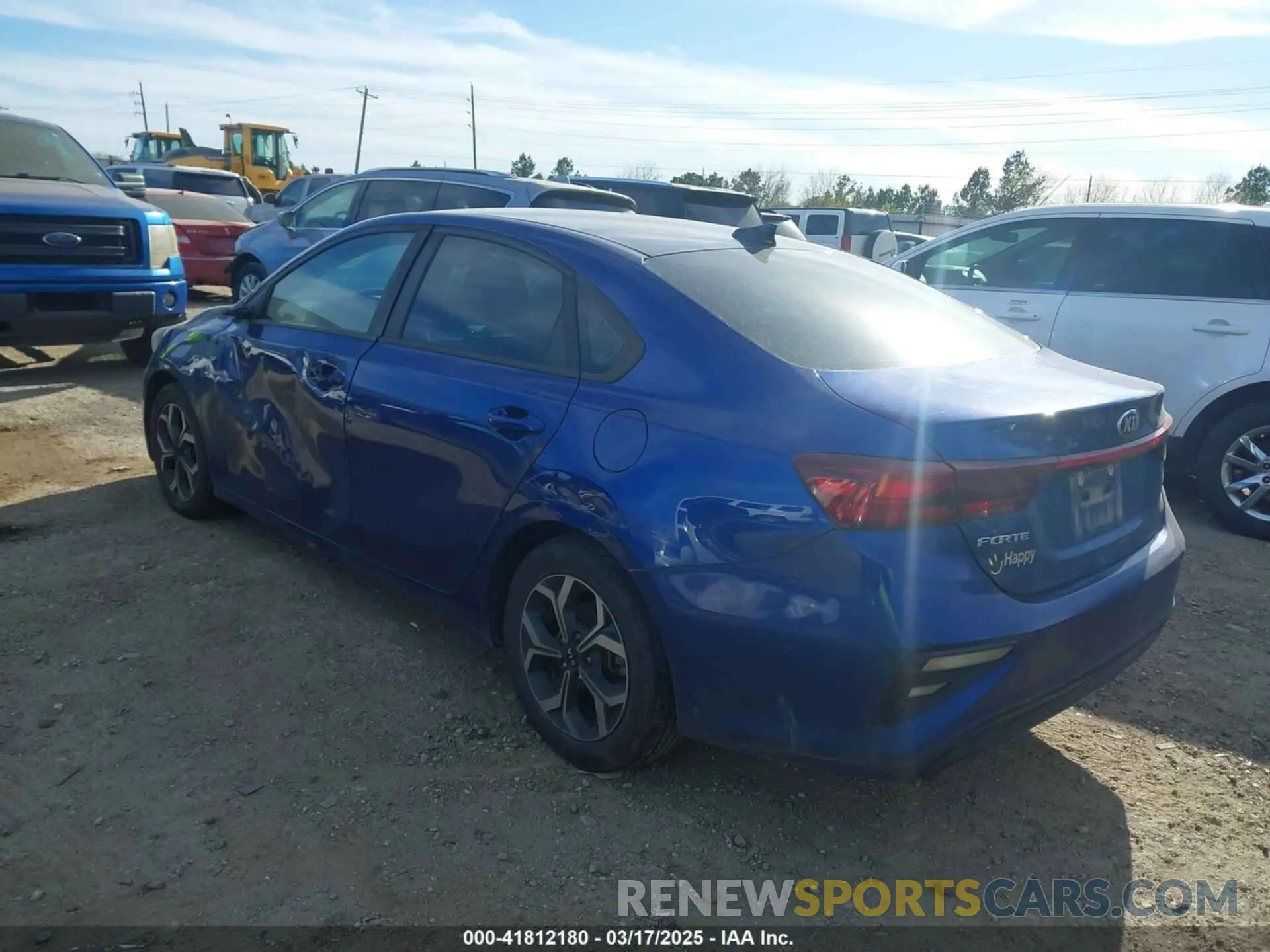 3 fotografías del automóvil dañado 3KPF24AD5KE072139 KIA FORTE 2019