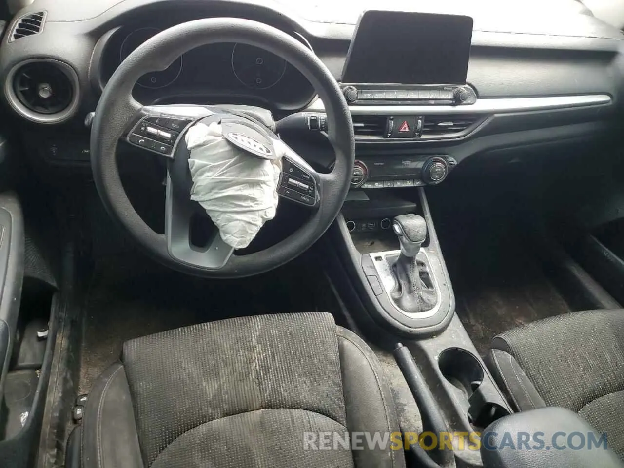 8 fotografías del automóvil dañado 3KPF24AD5KE074425 KIA FORTE 2019