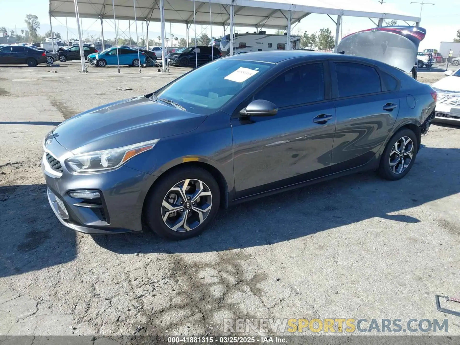 2 fotografías del automóvil dañado 3KPF24AD5KE086025 KIA FORTE 2019