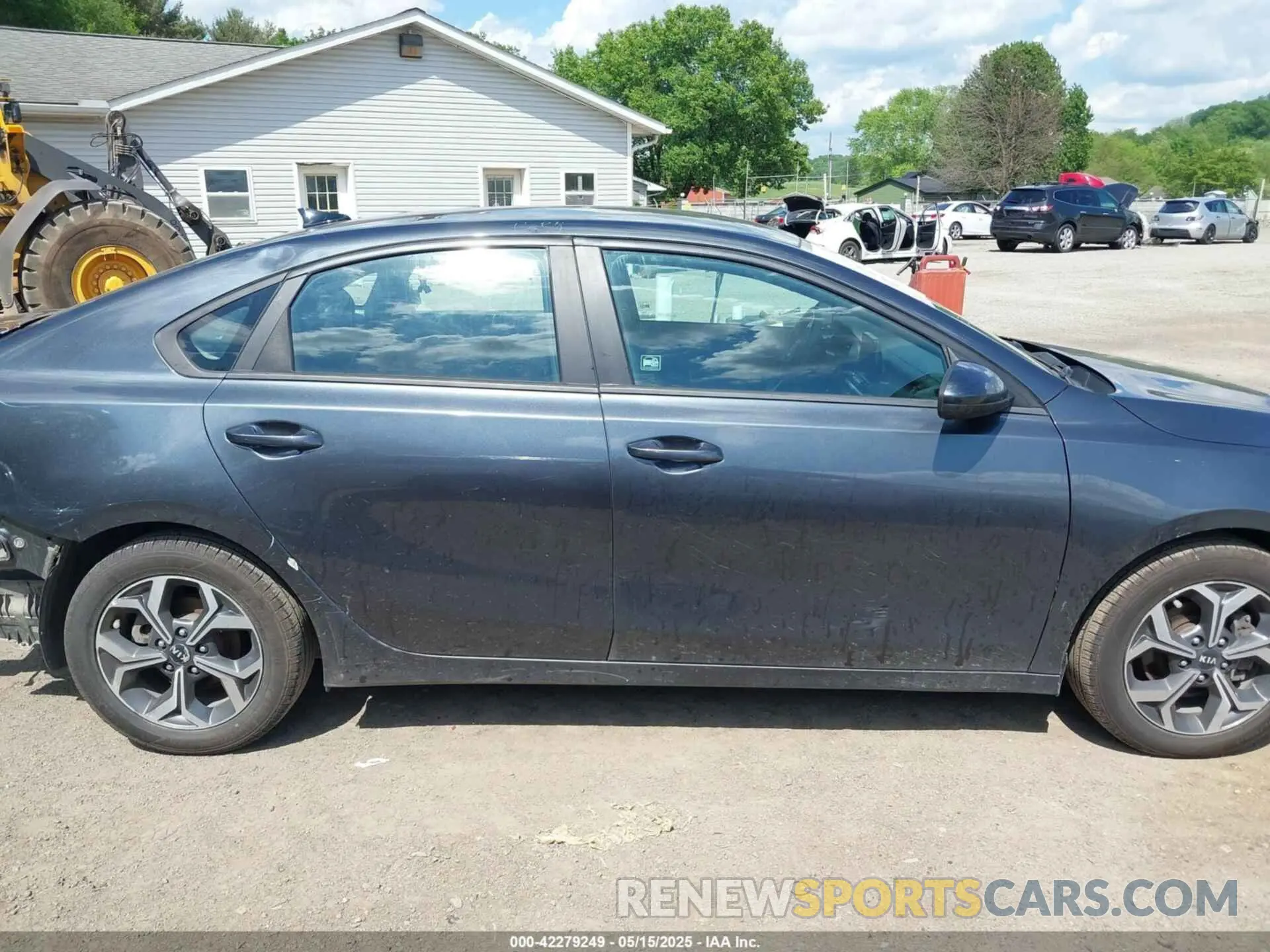 13 fotografías del automóvil dañado 3KPF24AD5KE099888 KIA FORTE 2019