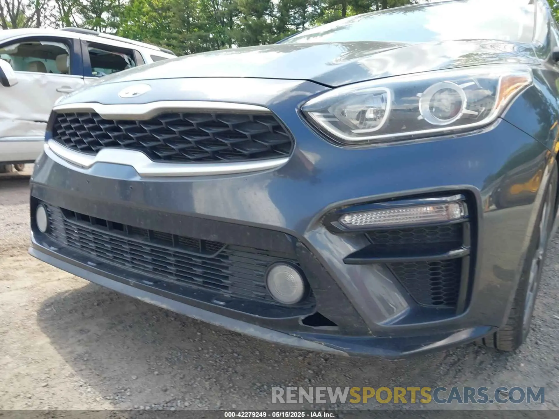 17 fotografías del automóvil dañado 3KPF24AD5KE099888 KIA FORTE 2019