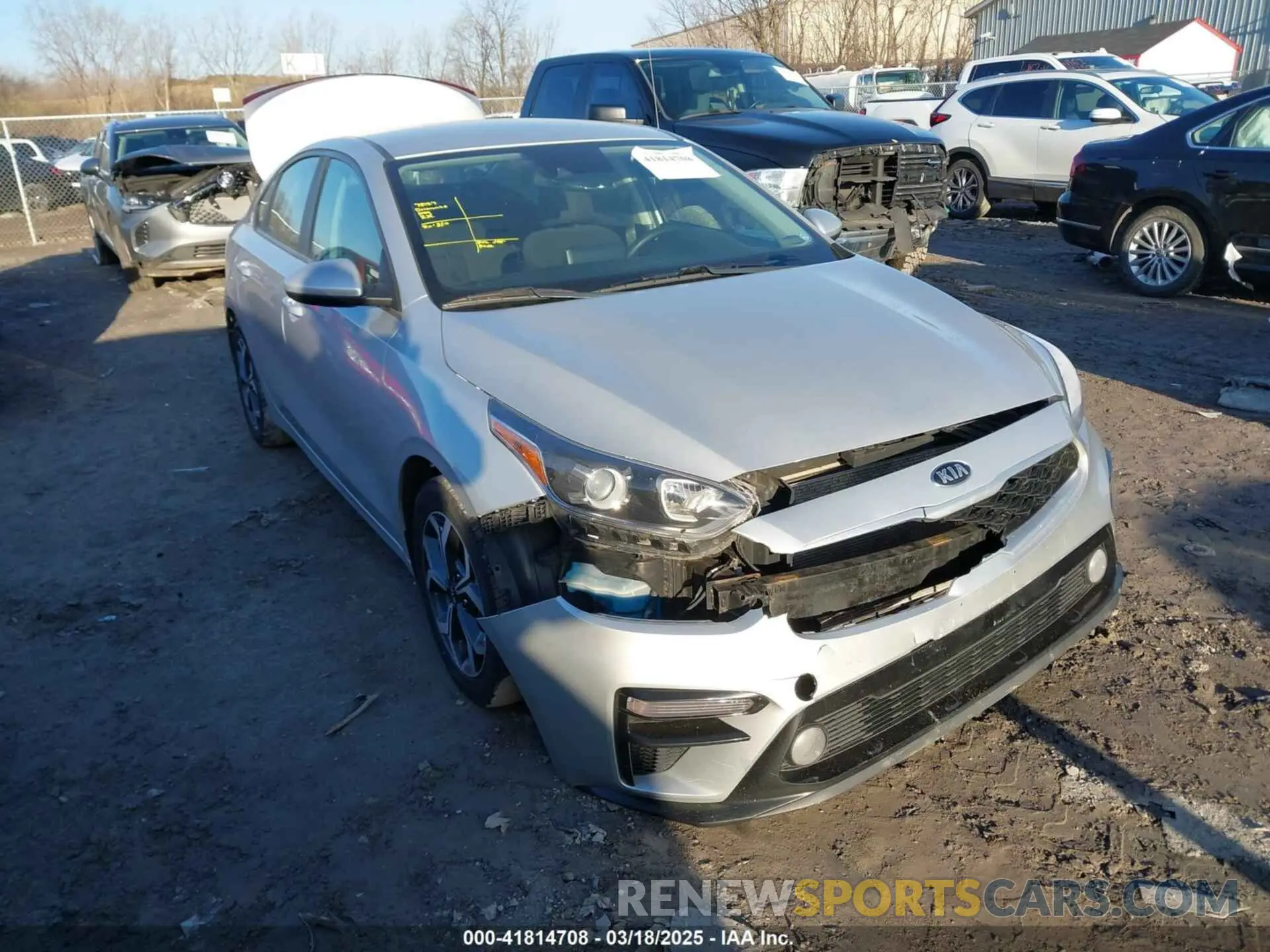 1 fotografías del automóvil dañado 3KPF24AD5KE130637 KIA FORTE 2019