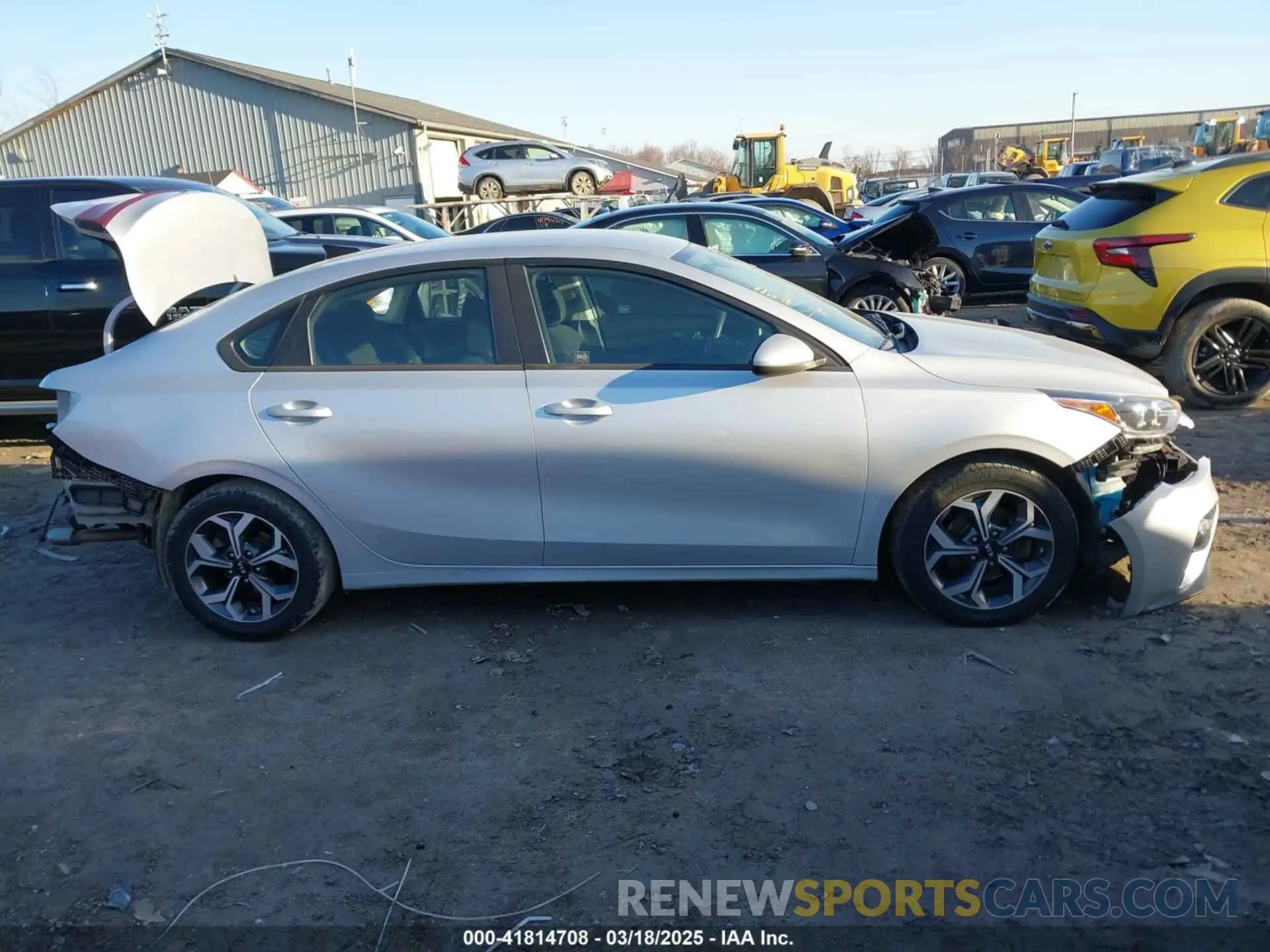 13 fotografías del automóvil dañado 3KPF24AD5KE130637 KIA FORTE 2019