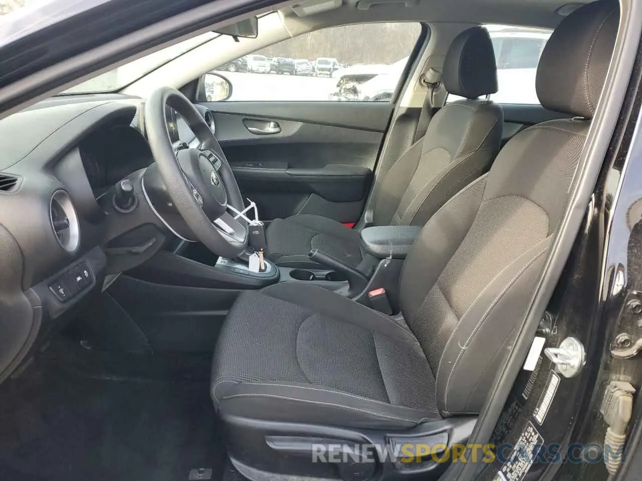 7 fotografías del automóvil dañado 3KPF24AD6KE024035 KIA FORTE 2019