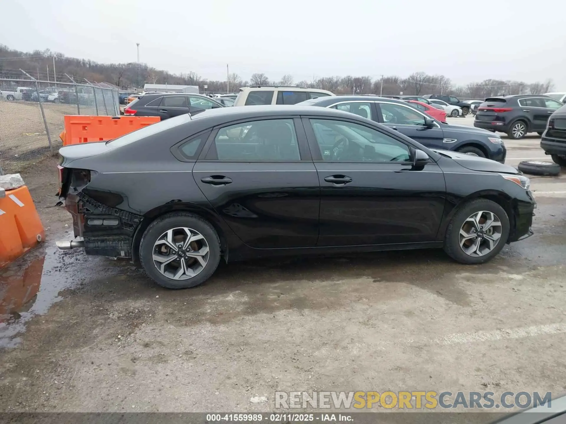 14 fotografías del automóvil dañado 3KPF24AD6KE027923 KIA FORTE 2019