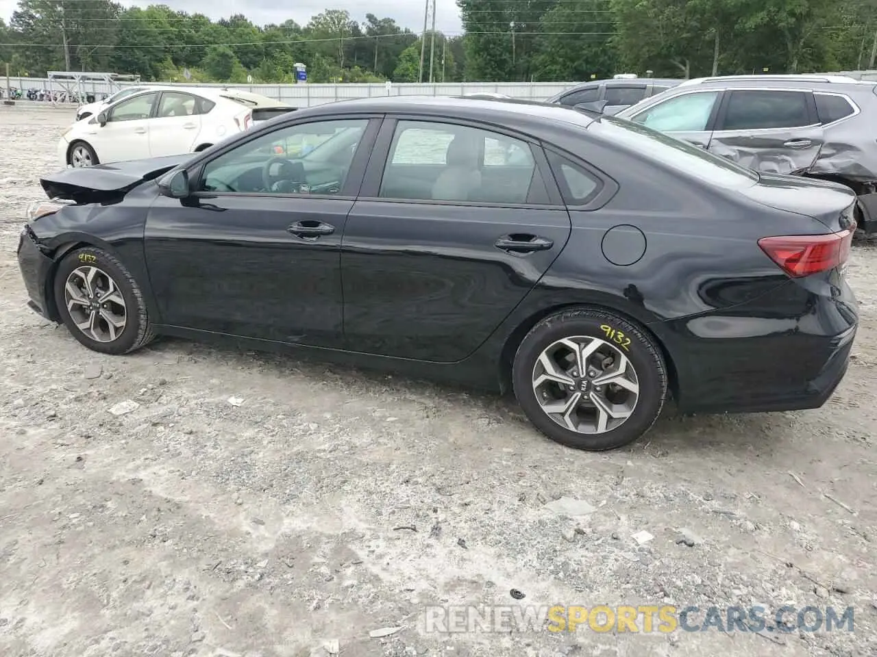 2 fotografías del automóvil dañado 3KPF24AD6KE029266 KIA FORTE 2019