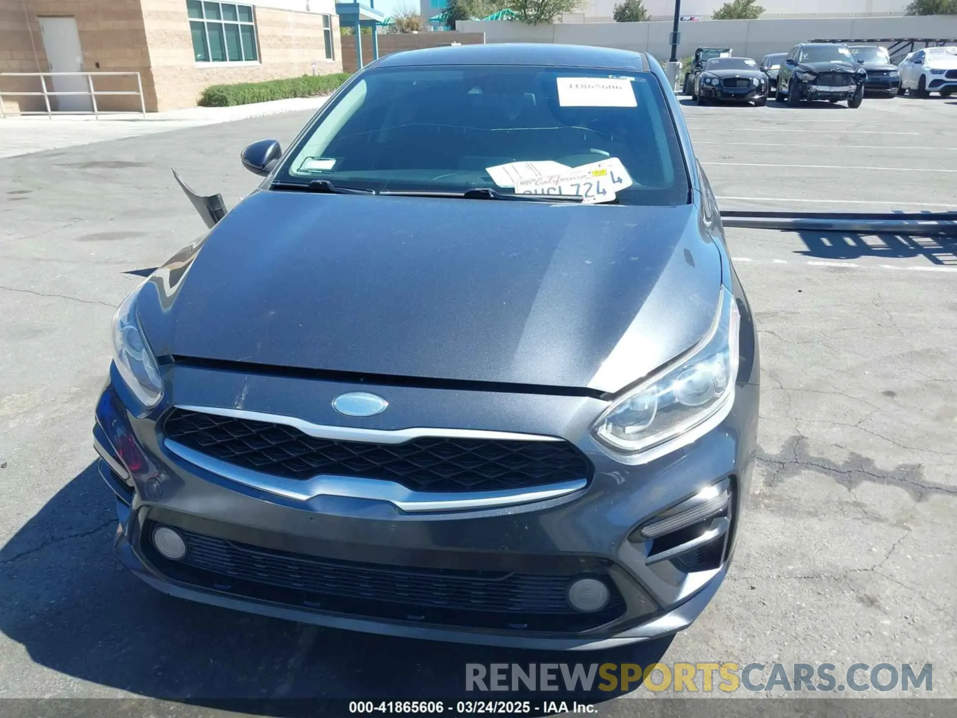 13 fotografías del automóvil dañado 3KPF24AD6KE036721 KIA FORTE 2019