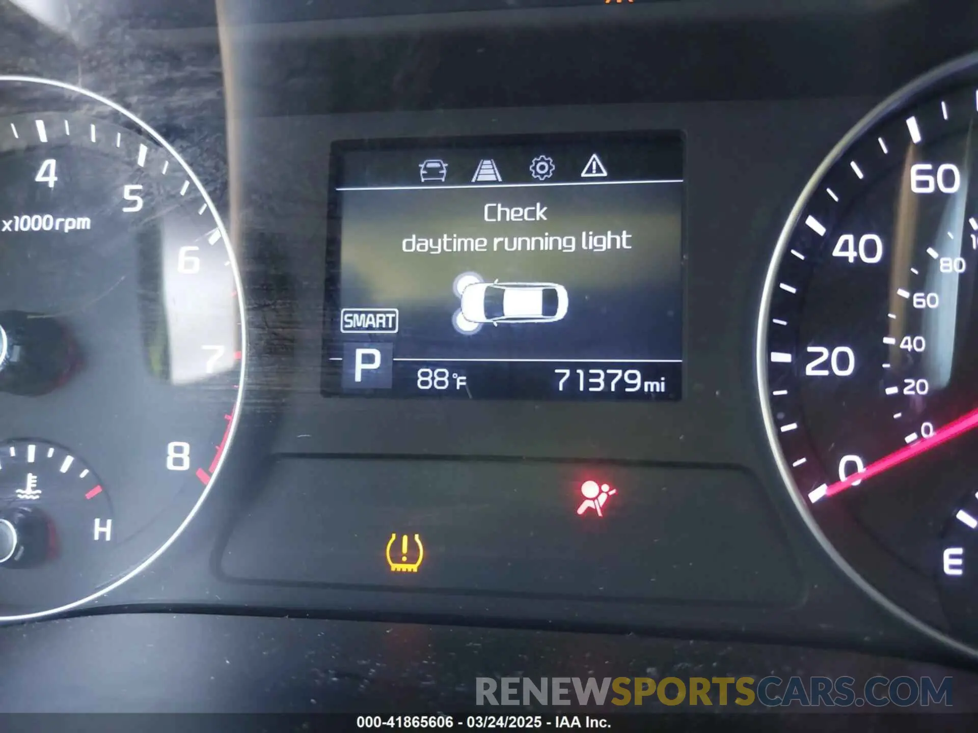 16 fotografías del automóvil dañado 3KPF24AD6KE036721 KIA FORTE 2019