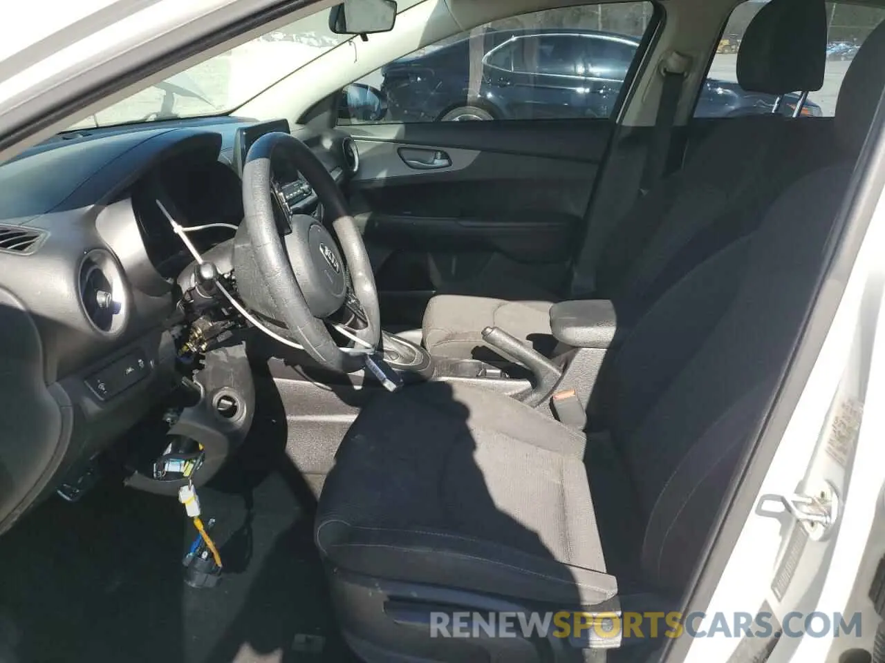 7 fotografías del automóvil dañado 3KPF24AD6KE040669 KIA FORTE 2019