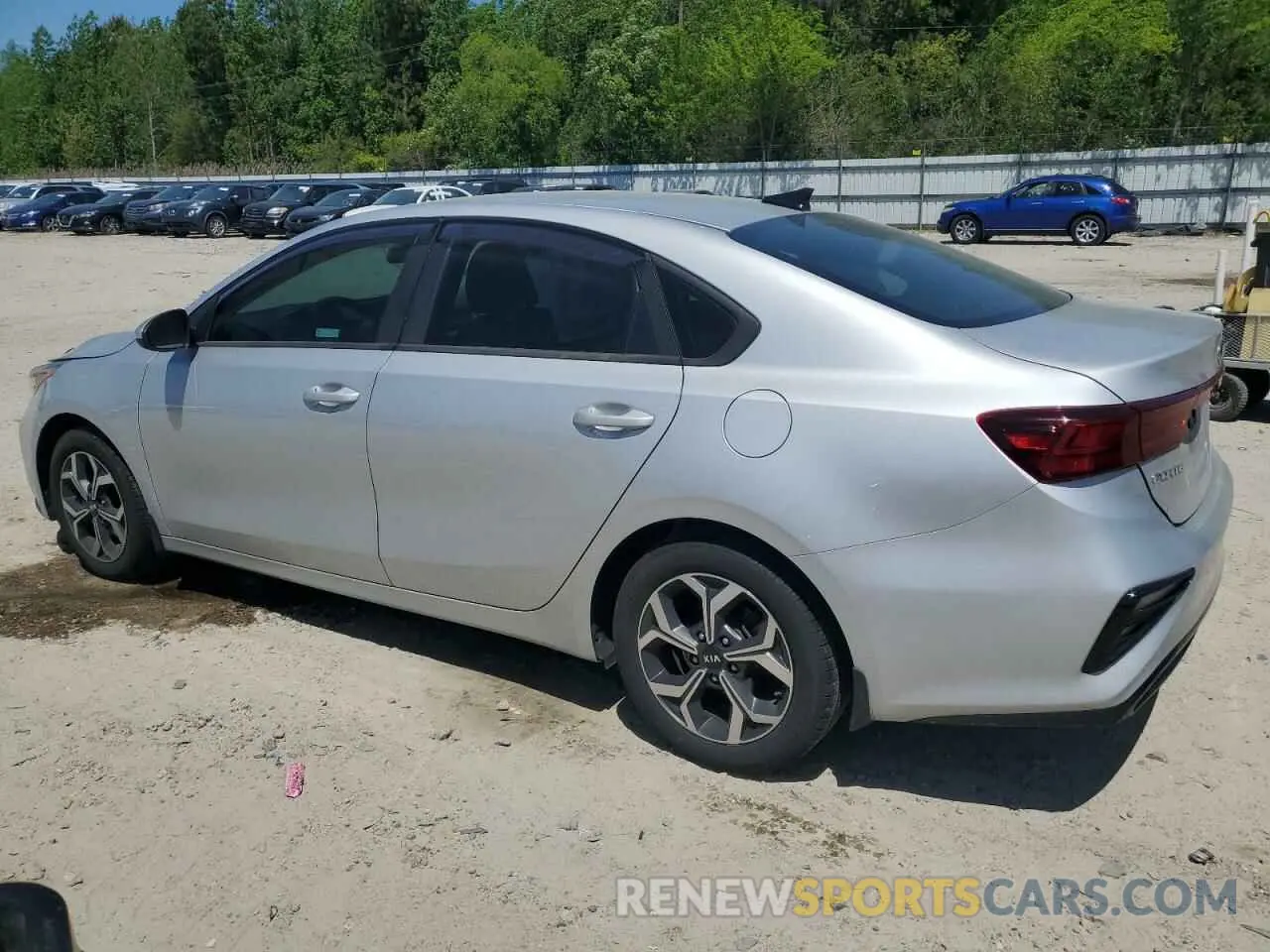 2 fotografías del automóvil dañado 3KPF24AD6KE041028 KIA FORTE 2019