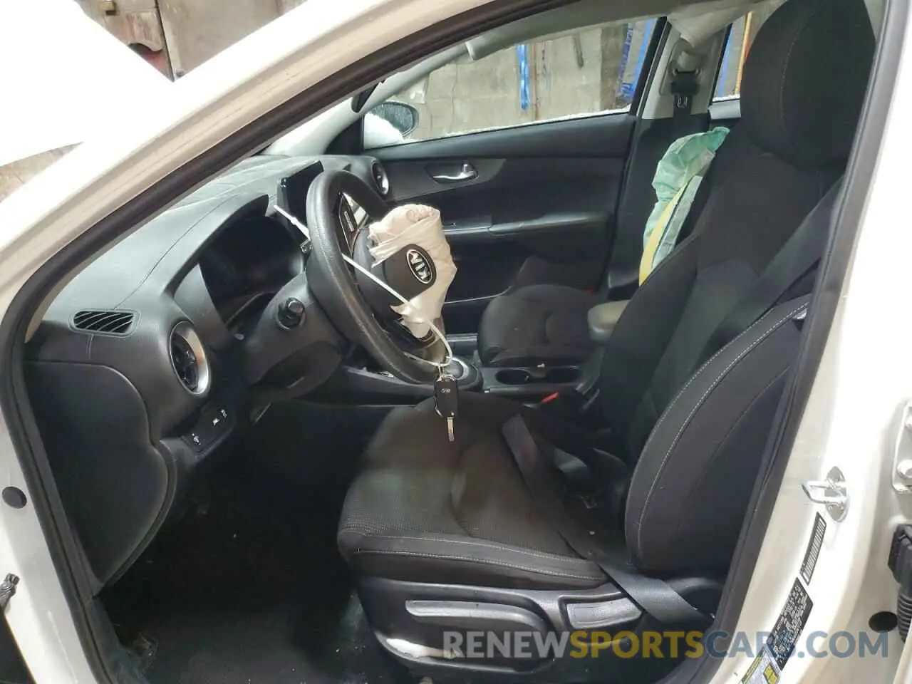 7 fotografías del automóvil dañado 3KPF24AD6KE047119 KIA FORTE 2019