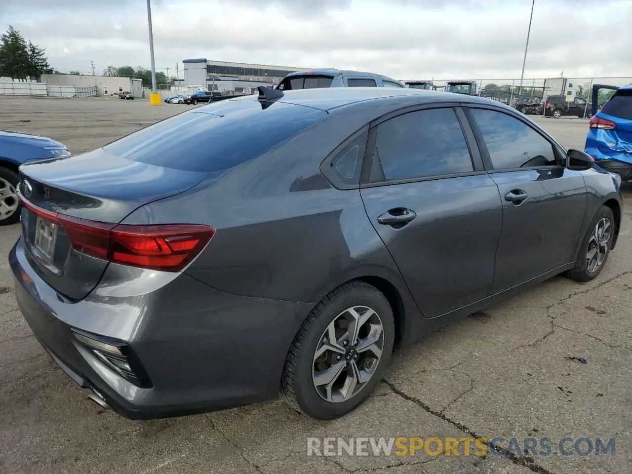 3 fotografías del automóvil dañado 3KPF24AD6KE051512 KIA FORTE 2019