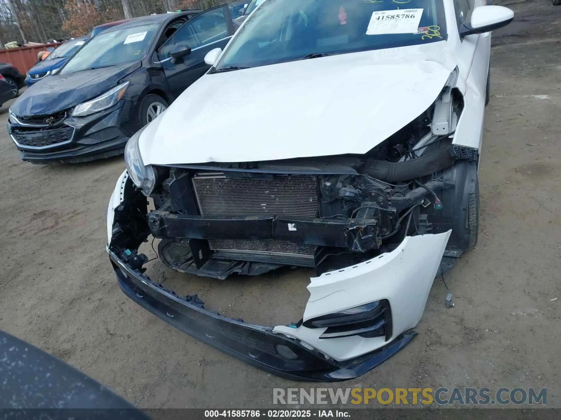 12 fotografías del automóvil dañado 3KPF24AD6KE108551 KIA FORTE 2019