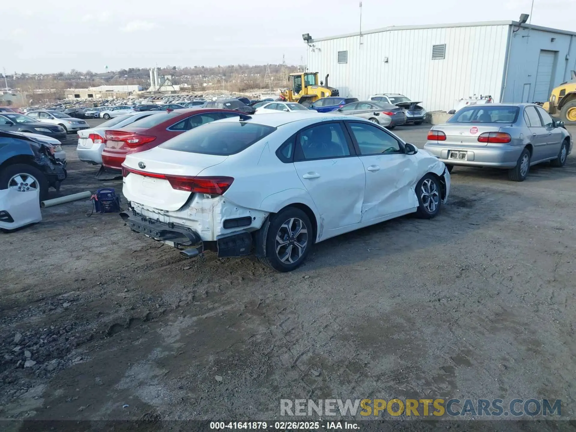 4 fotografías del automóvil dañado 3KPF24AD6KE111207 KIA FORTE 2019