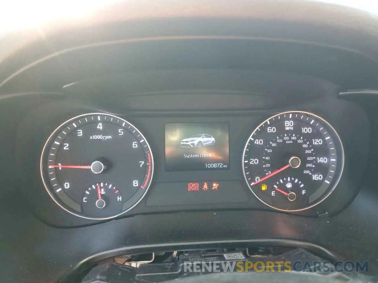 9 fotografías del automóvil dañado 3KPF24AD6KE115516 KIA FORTE 2019
