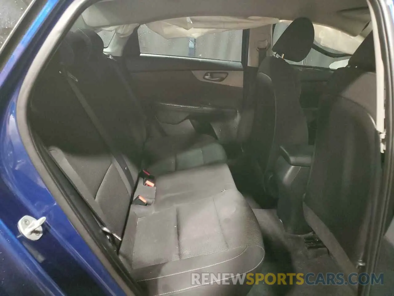 10 fotografías del automóvil dañado 3KPF24AD6KE124569 KIA FORTE 2019
