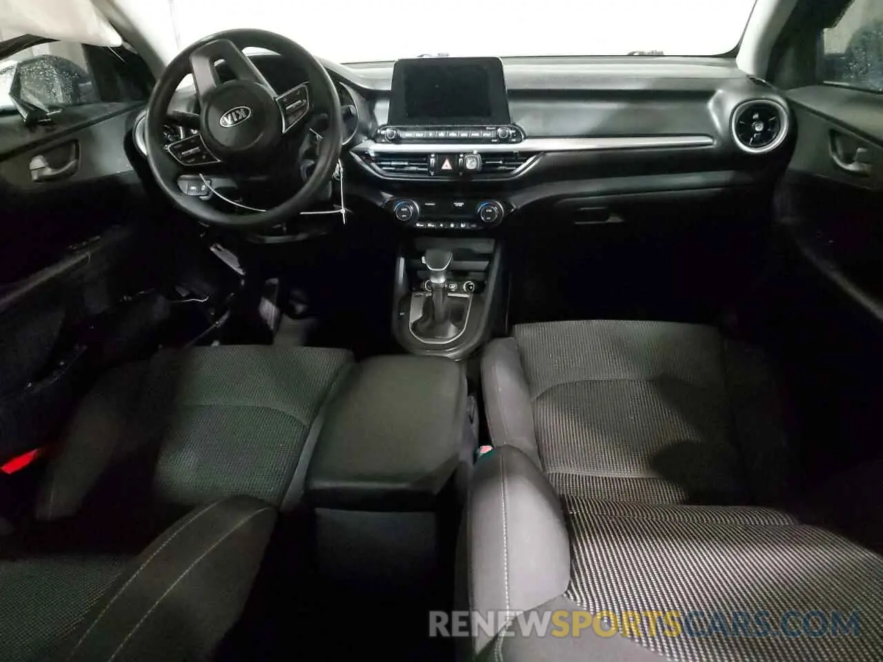 8 fotografías del automóvil dañado 3KPF24AD6KE124569 KIA FORTE 2019