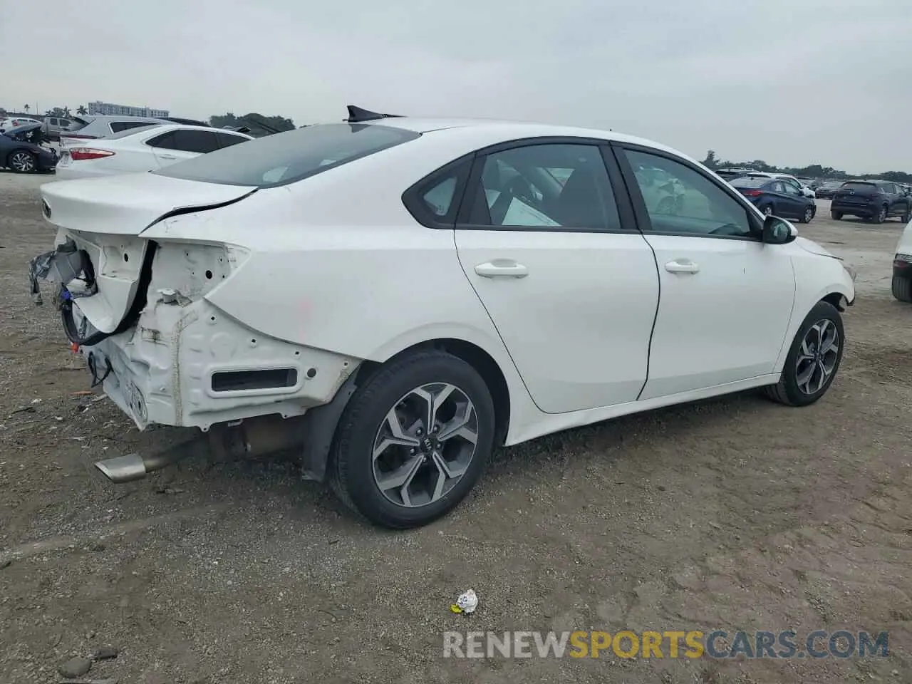 3 fotografías del automóvil dañado 3KPF24AD7KE008653 KIA FORTE 2019