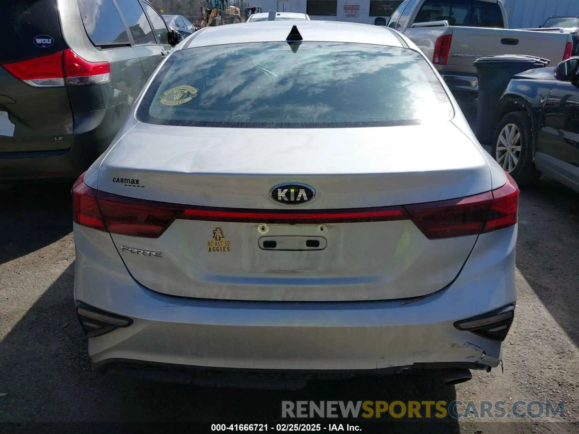 15 fotografías del automóvil dañado 3KPF24AD7KE034749 KIA FORTE 2019