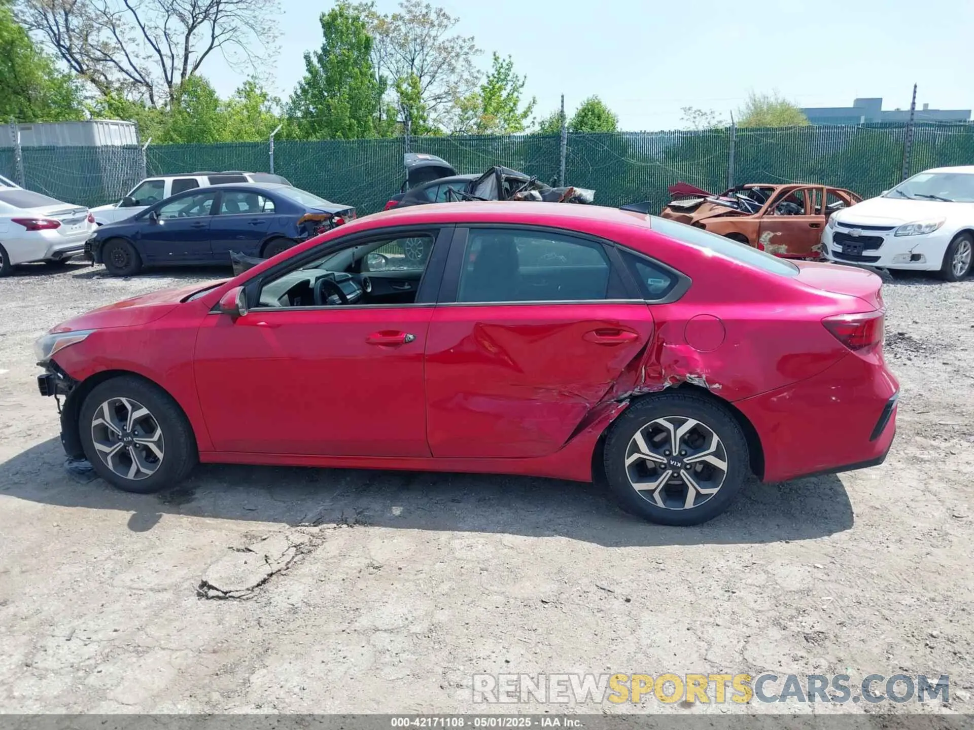 15 fotografías del automóvil dañado 3KPF24AD7KE036498 KIA FORTE 2019