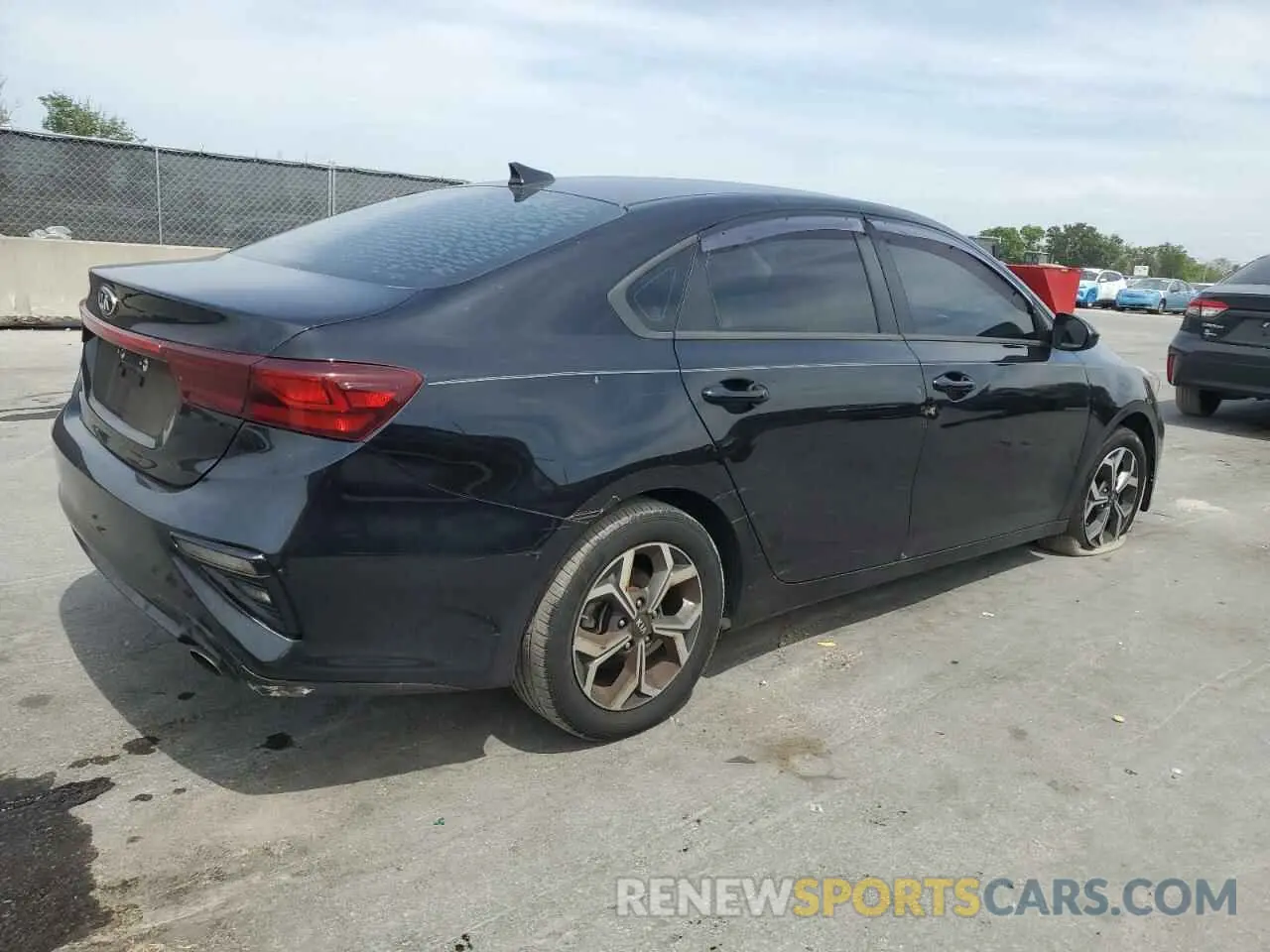 3 fotografías del automóvil dañado 3KPF24AD7KE044116 KIA FORTE 2019