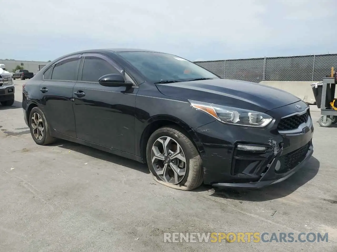 4 fotografías del automóvil dañado 3KPF24AD7KE044116 KIA FORTE 2019
