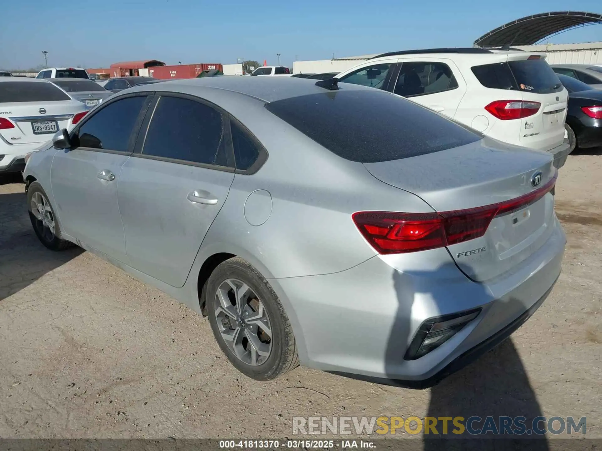 3 fotografías del automóvil dañado 3KPF24AD7KE059814 KIA FORTE 2019