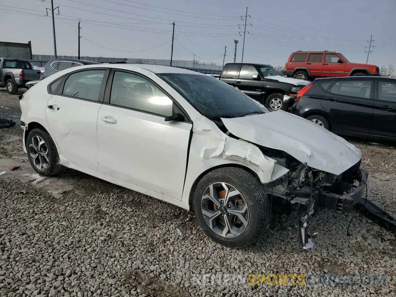 4 fotografías del automóvil dañado 3KPF24AD7KE074104 KIA FORTE 2019