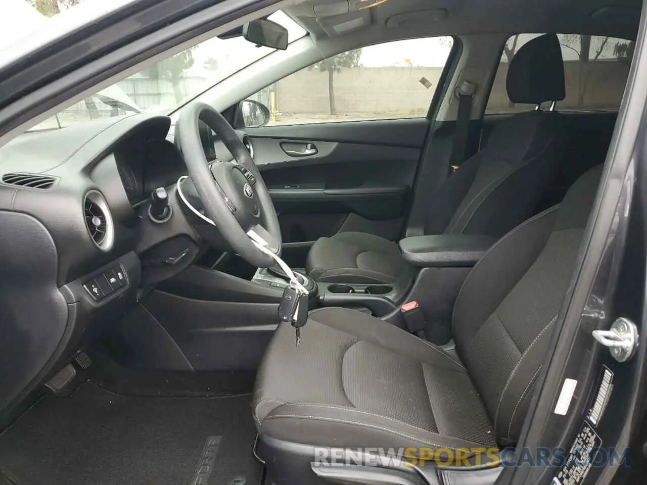 7 fotografías del automóvil dañado 3KPF24AD7KE083451 KIA FORTE 2019
