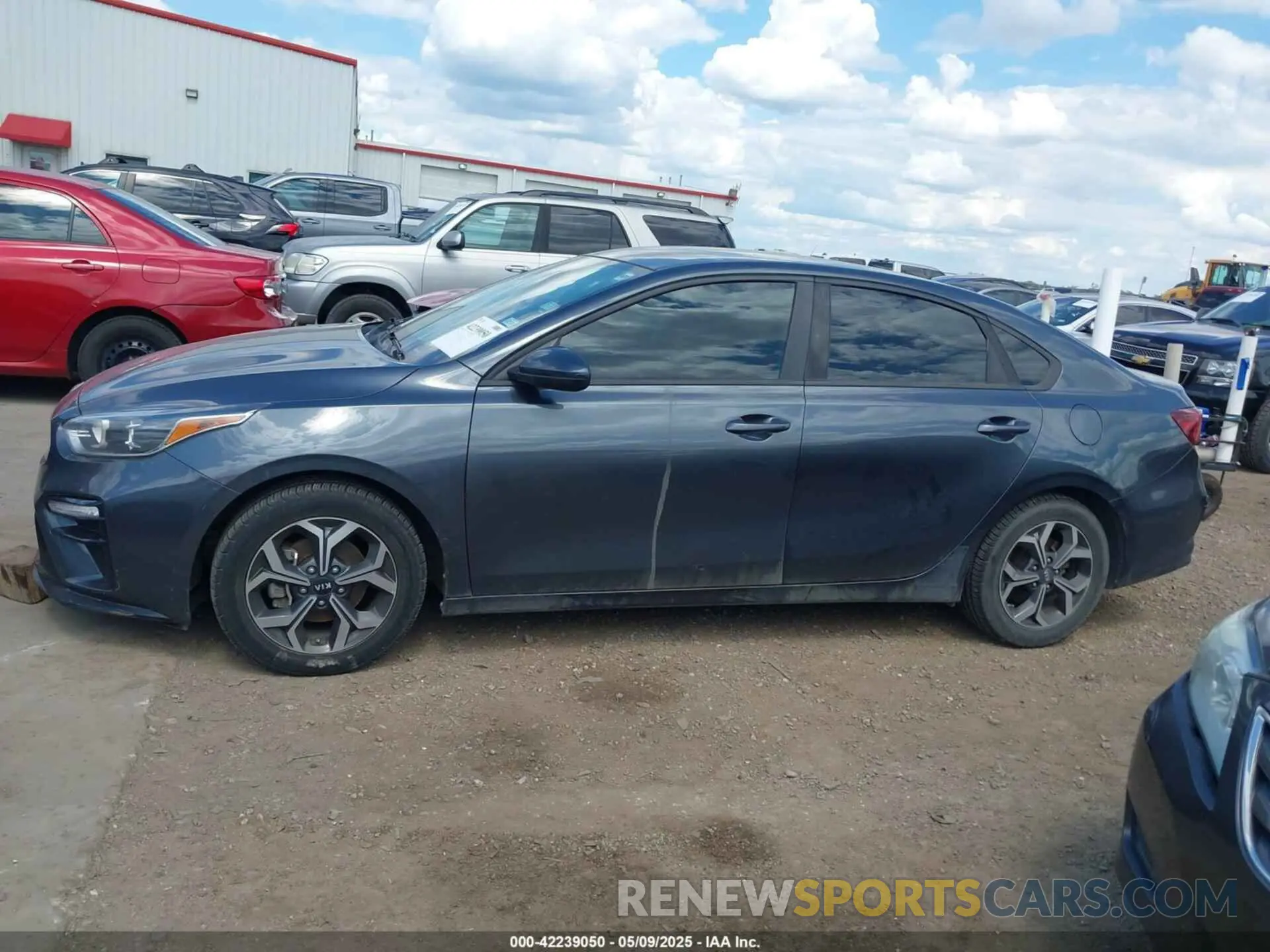 14 fotografías del automóvil dañado 3KPF24AD7KE090450 KIA FORTE 2019