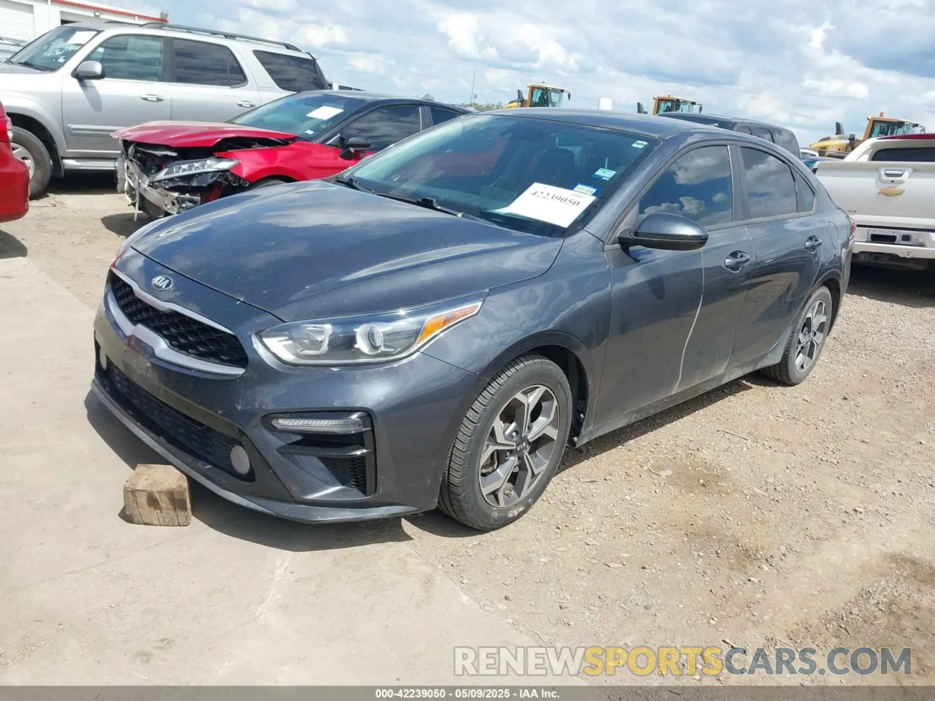 2 fotografías del automóvil dañado 3KPF24AD7KE090450 KIA FORTE 2019