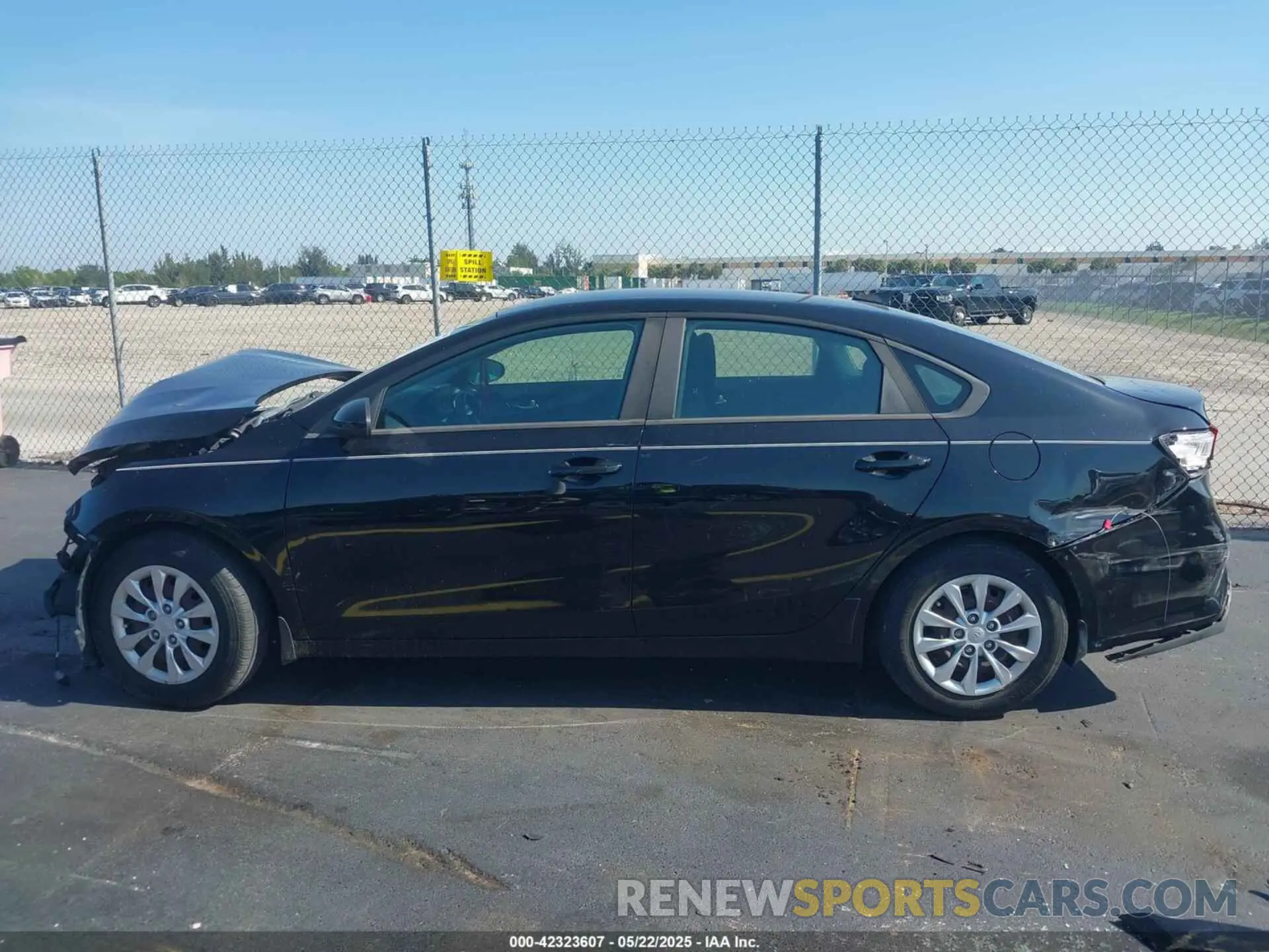 15 fotografías del automóvil dañado 3KPF24AD7KE097611 KIA FORTE 2019